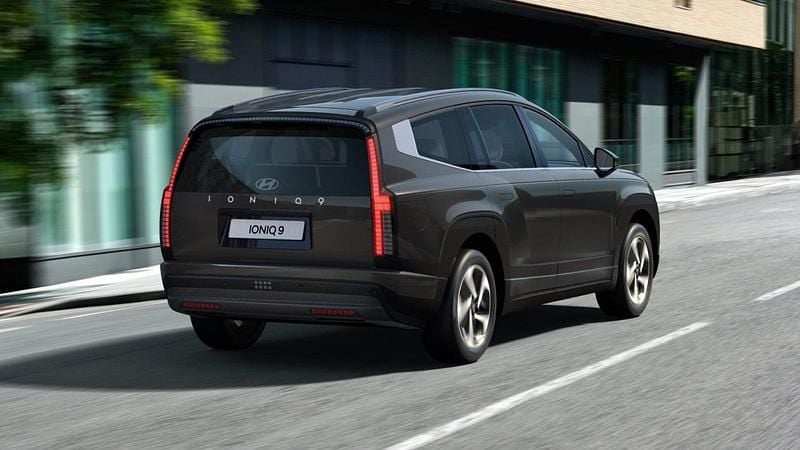 Neu Hyundai Ioniq 9 160 kW (218 PS) 2025 Abyss black SUV