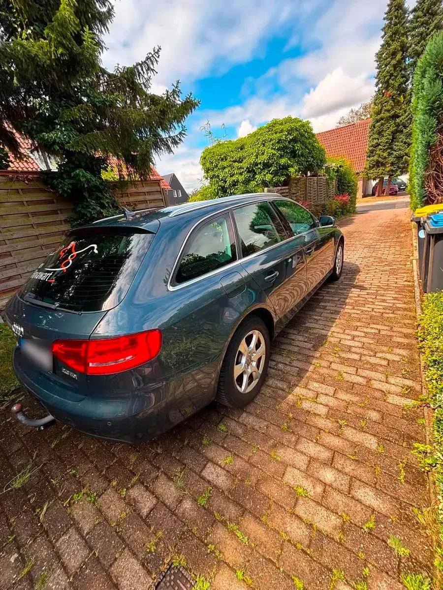 Gebraucht Audi A4 140 PS (102 kW) 2010 Andere farben Kombi