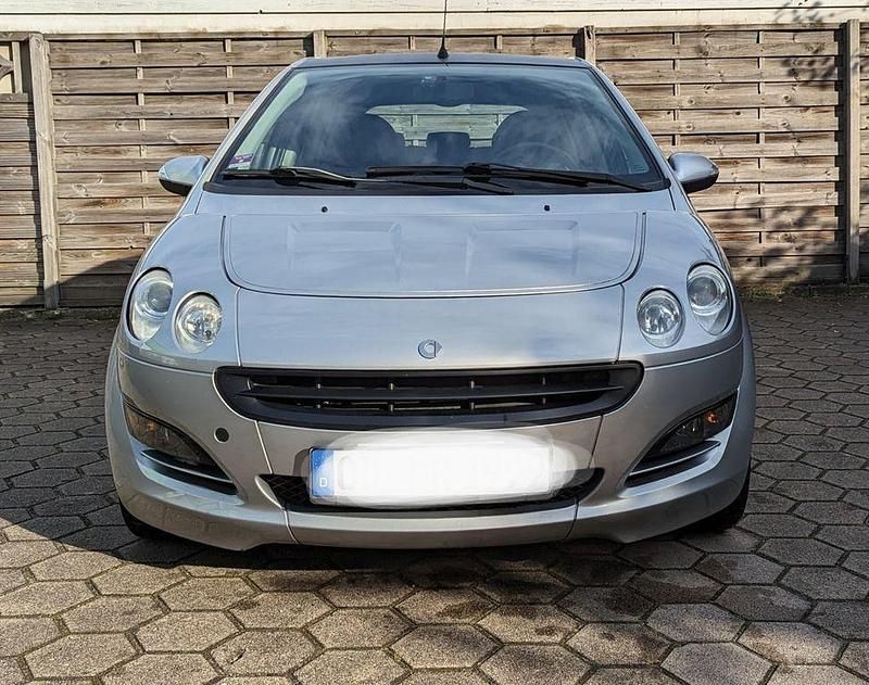 Silber Gebraucht 2006 Smart ForFour Limousine | 2.790 € (Etwas zu teuer) - Bild 1/4