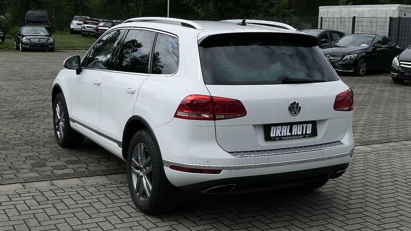 Gebraucht VW Touareg Terrain Tech 262 PS (192 kW) 2016 Weiß SUV