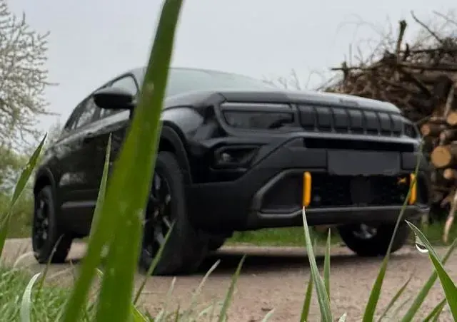 Neu Jeep Avenger North 145 PS (106 kW) 2026 Volcano black volcano black SUV
