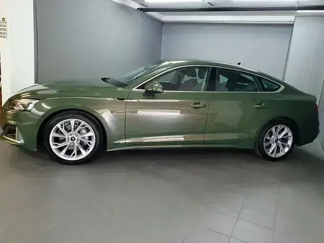 Gebraucht Audi A5 Sportback Advanced Plus 204 PS (150 kW) 2022 Distriktgrün (metallic) Kleinwagen