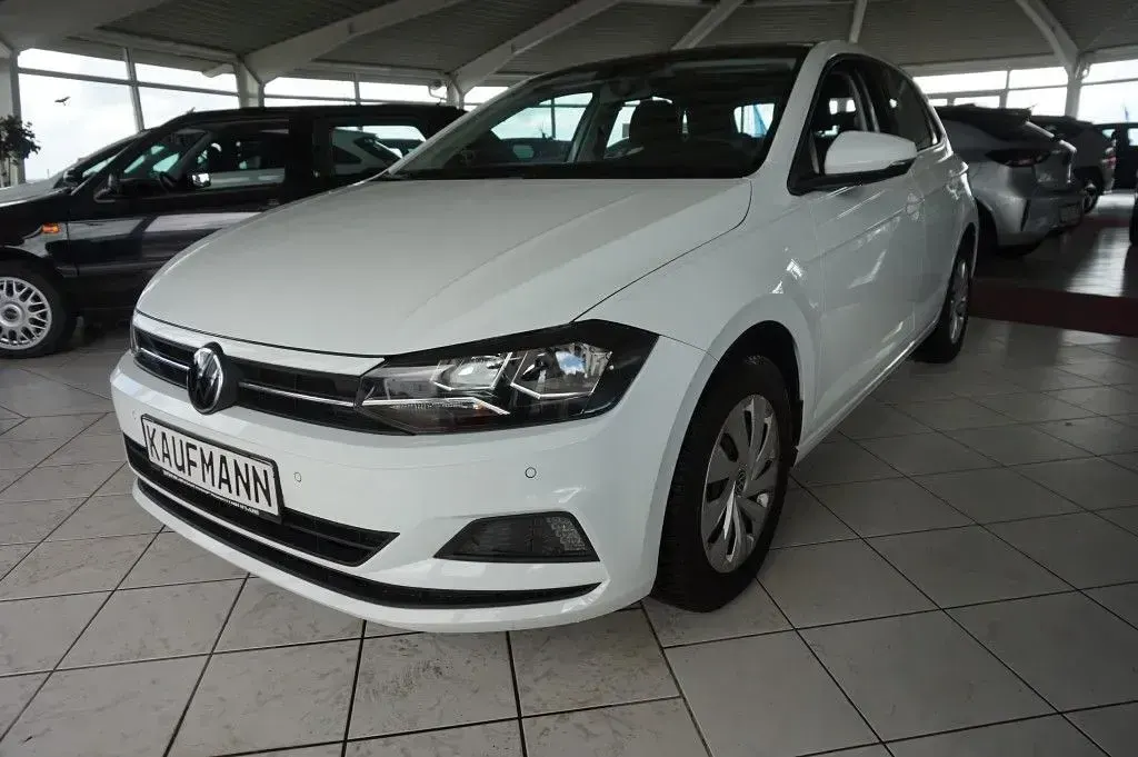 Gebraucht VW Polo Comfortline 95 PS (69 kW) 2021 Weiß Kleinwagen