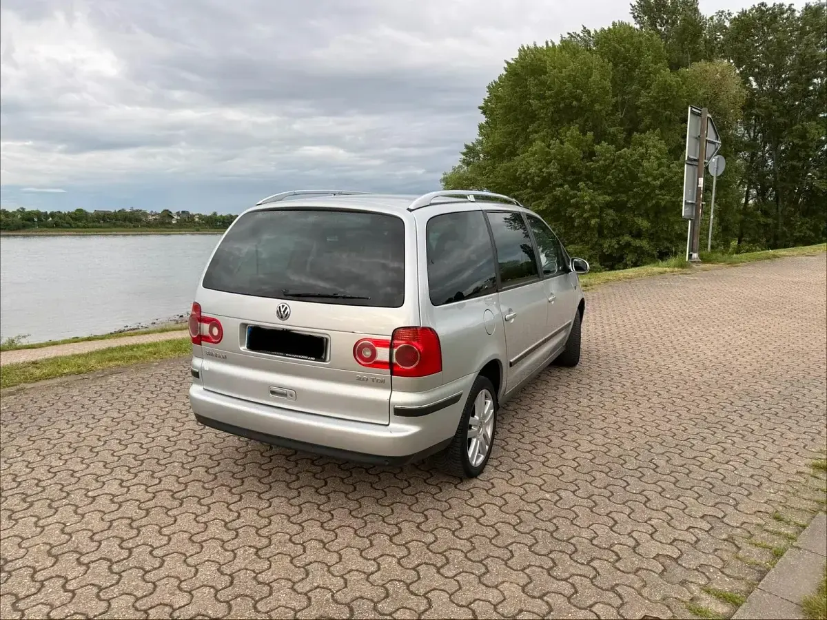 Gebraucht VW Sharan 140 PS (102 kW) 2007 Silber Van / Kleinbus