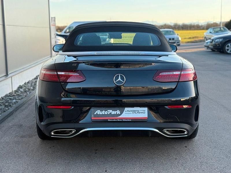 Gebraucht Mercedes E200 AMG 211 PS (155 kW) 2023 Schwarz Cabrio