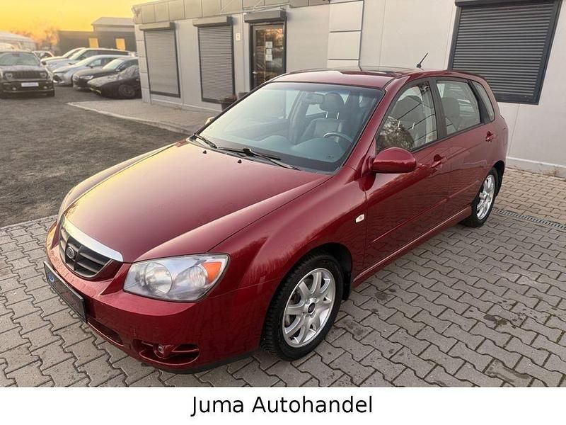 Rot Gebraucht 2006 Kia Cerato Limousine | 4.499 € (Fairer Preis) - Bild 1/4