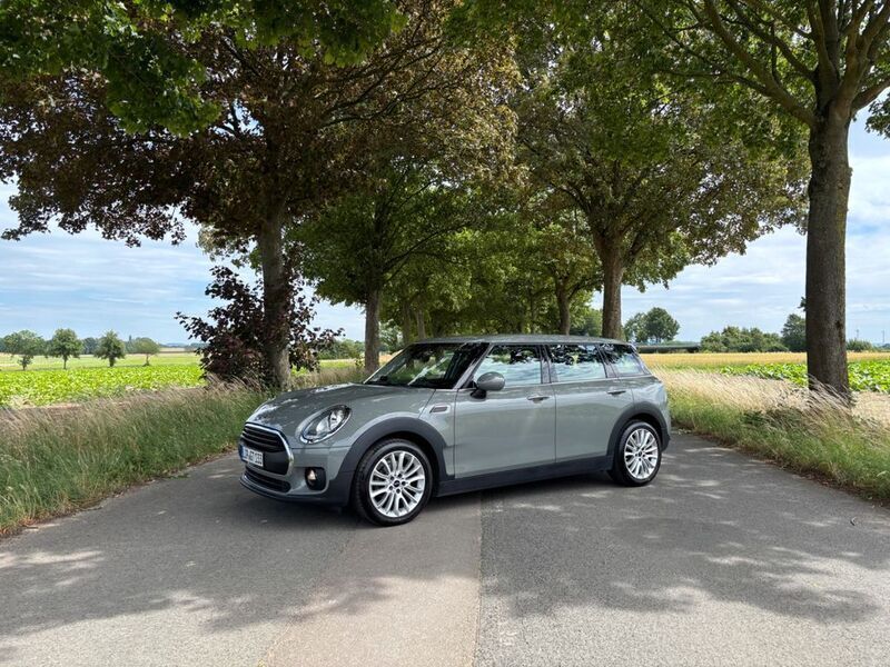 Grau Gebraucht 2018 Mini One Clubman Pepper Kombi | 14.399 € (Fairer Preis) - Bild 1/4