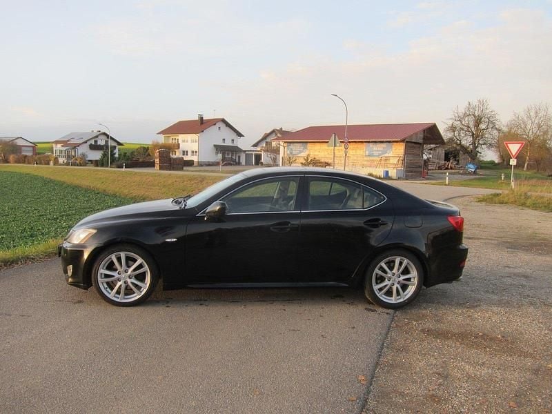 Gebraucht Lexus IS250 208 PS (152 kW) 2008 Schwarz Limousine