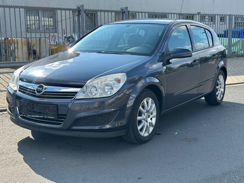 Gebraucht Opel Astra Catch Me 116 PS (85 kW) 2007 Metro m2 Limousine