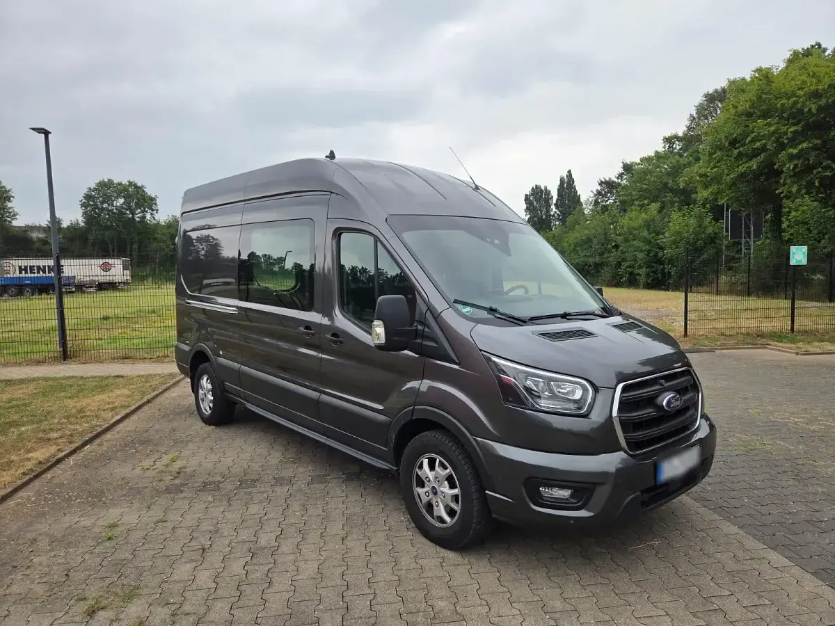 Gebraucht Ford Transit Limited 170 PS (125 kW) 2021 Grau Van