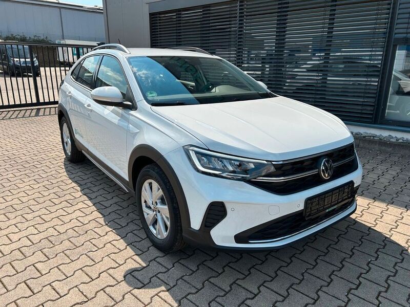 Weiß Gebraucht 2023 VW Taigo Life SUV | 17.180 € (Guter Preis) - Bild 1/4