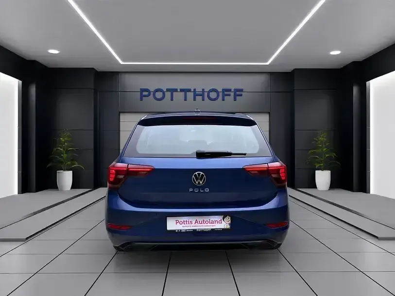 Gebraucht VW Polo Life 95 PS (69 kW) 2022 Reef blue metallic Kleinwagen