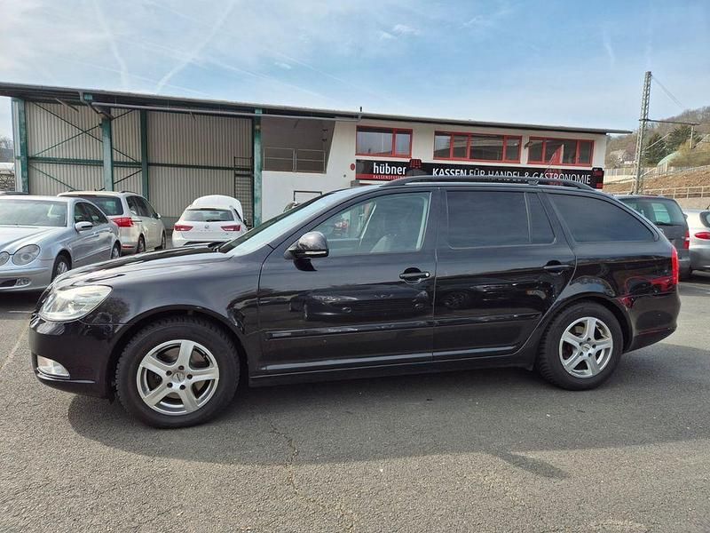 Gebraucht Skoda Octavia Elegance 160 PS (117 kW) 2009 Schwarz Kombi
