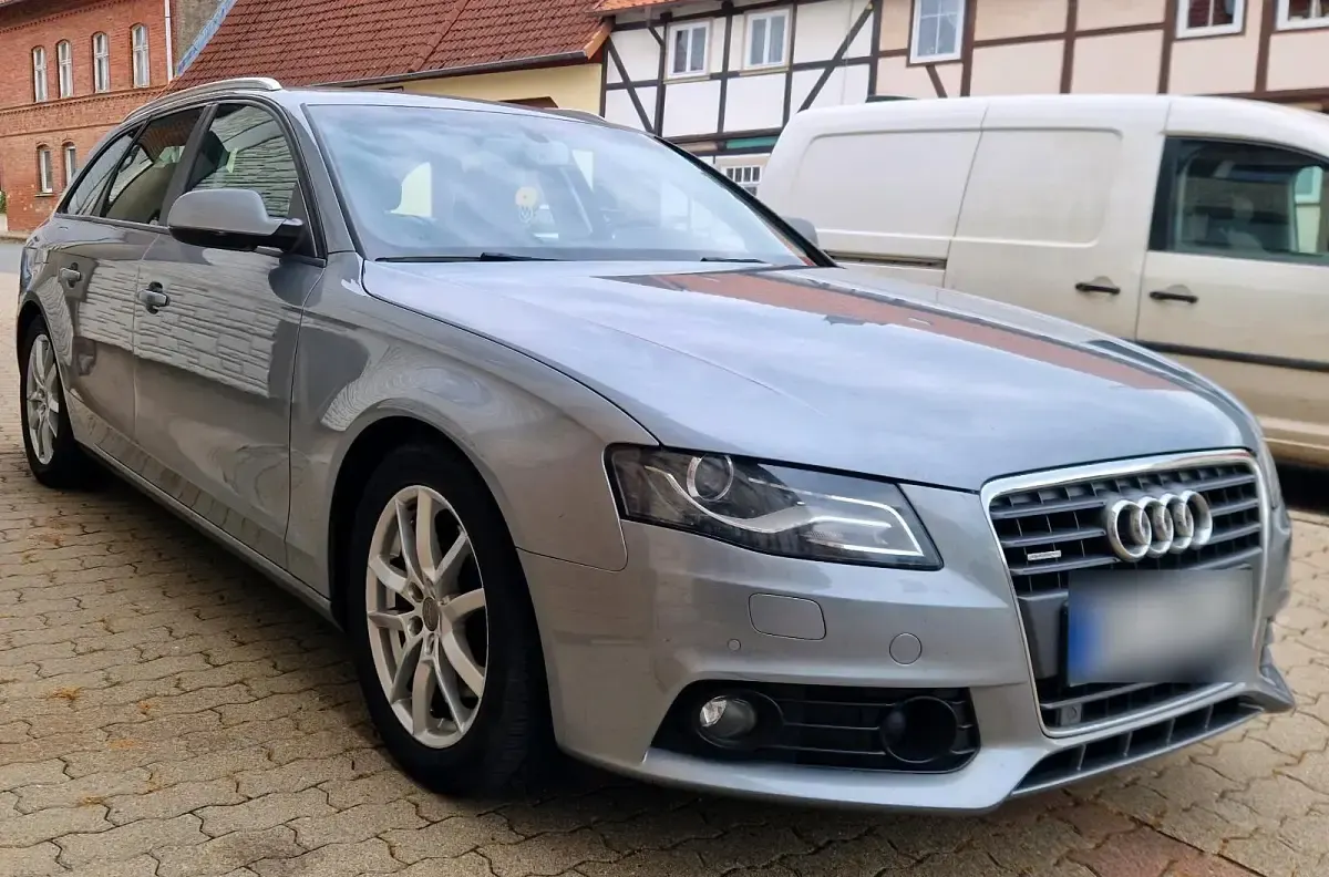 Używany Audi A4 211 KM (155 kW) 2009 Szary Kombi