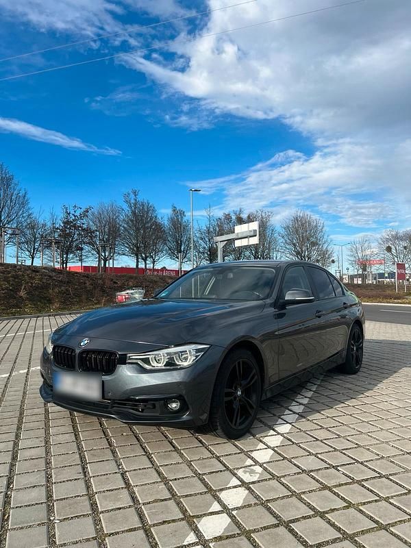 Gebraucht BMW 318 150 PS (110 kW) 2016 Grau Limousine