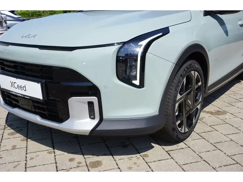 Neu Kia XCeed Spirit 150 PS (110 kW) 2026 Gruen SUV