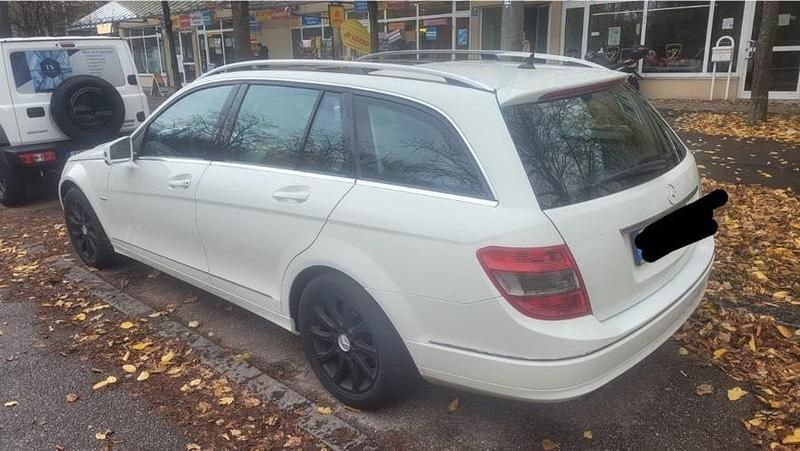 Gebraucht Mercedes C200 136 PS (100 kW) 2010 Weiß Kombi