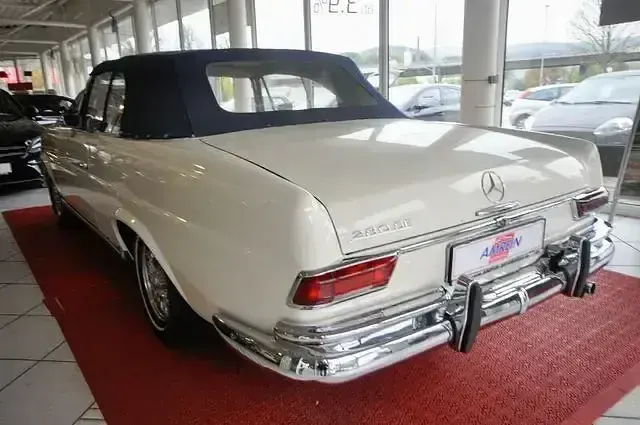 Gebraucht Mercedes 280 SE 160 PS (117 kW) 1969 Weiß Cabrio