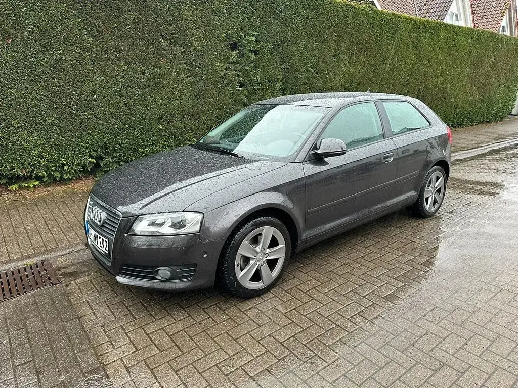 Gebraucht Audi A3 Ambition 125 PS (91 kW) 2010 Grau Kleinwagen