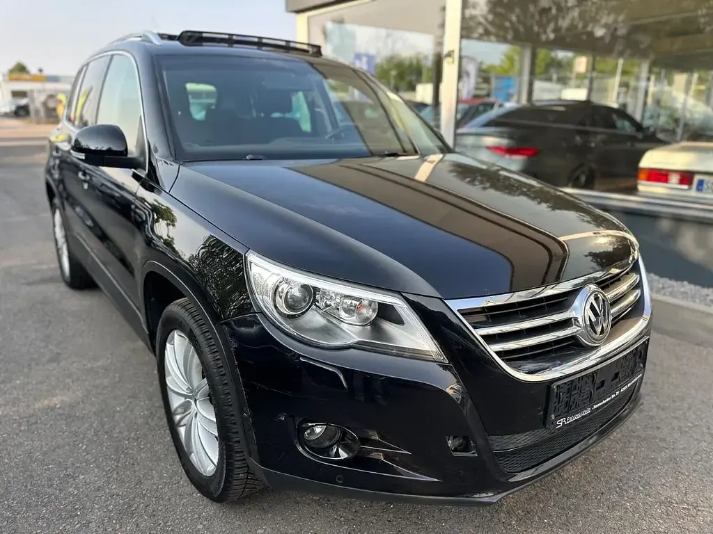 Gebraucht VW Tiguan Team 140 PS (102 kW) 2010 Schwarz SUV
