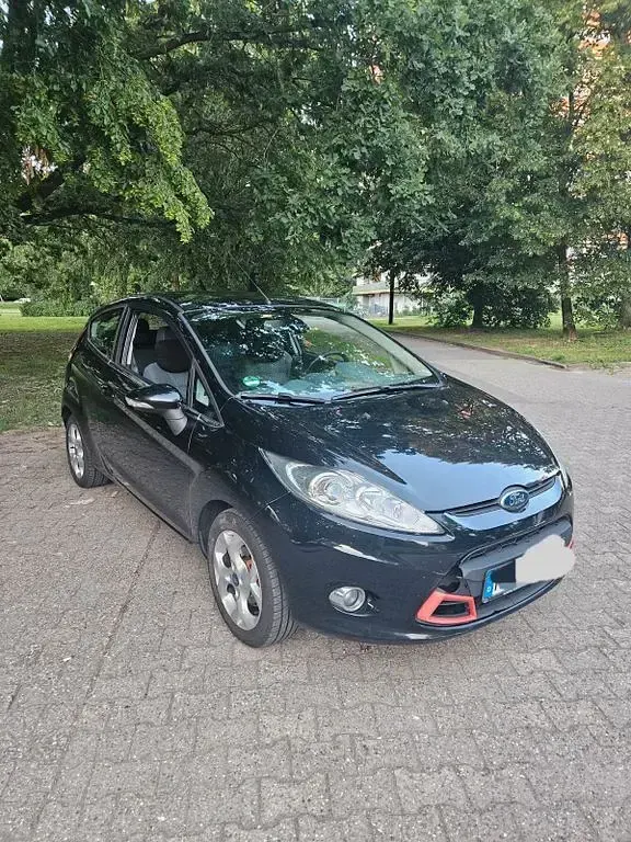 Gebraucht Ford Fiesta Titanium 82 PS (60 kW) 2011 Schwarz Limousine