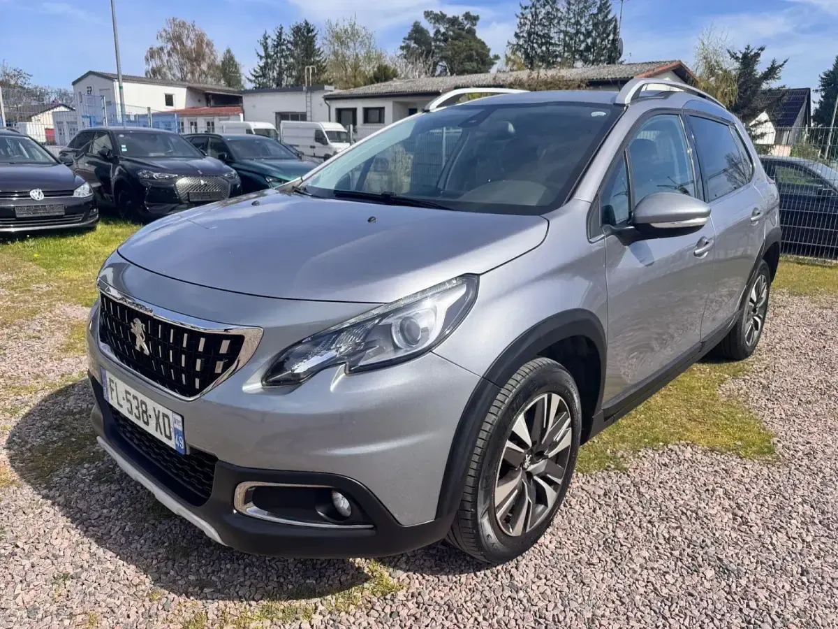 Gebraucht Peugeot 2008 Allure 131 PS (96 kW) 2019 Grau SUV