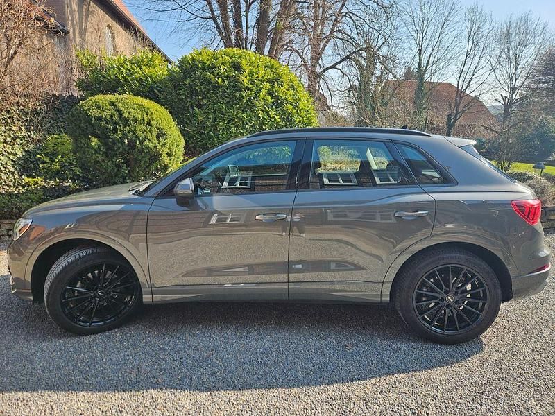 Gebraucht Audi Q3 150 PS (110 kW) 2019 Grau SUV