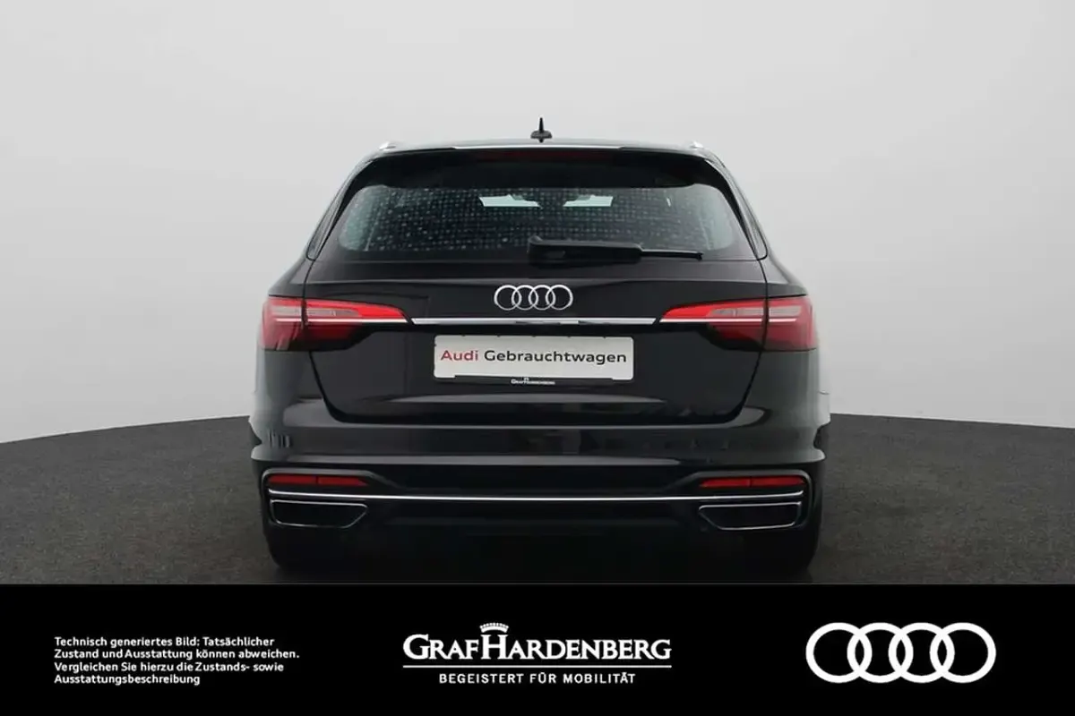 Używany Audi A4 Advanced 163 KM (119 kW) 2022 Czarny Kombi