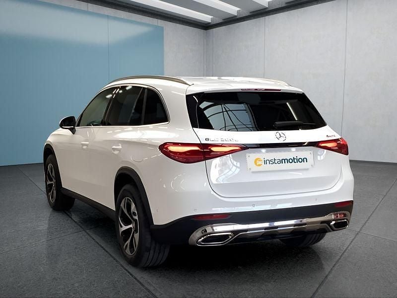 Gebraucht Mercedes GLC300e 313 PS (230 kW) 2024 Weiß SUV