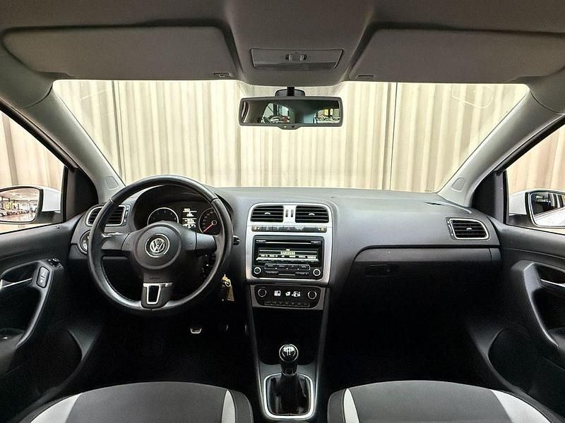 Gebraucht VW Polo 69 PS (50 kW) 2013 Weiß Kleinwagen