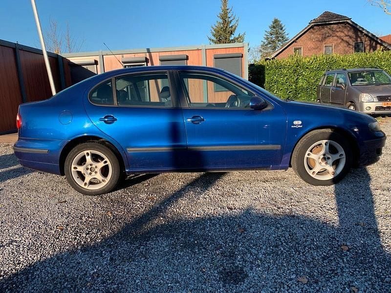 Gebraucht Seat Toledo Sport 105 PS (77 kW) 2003 Blau Limousine