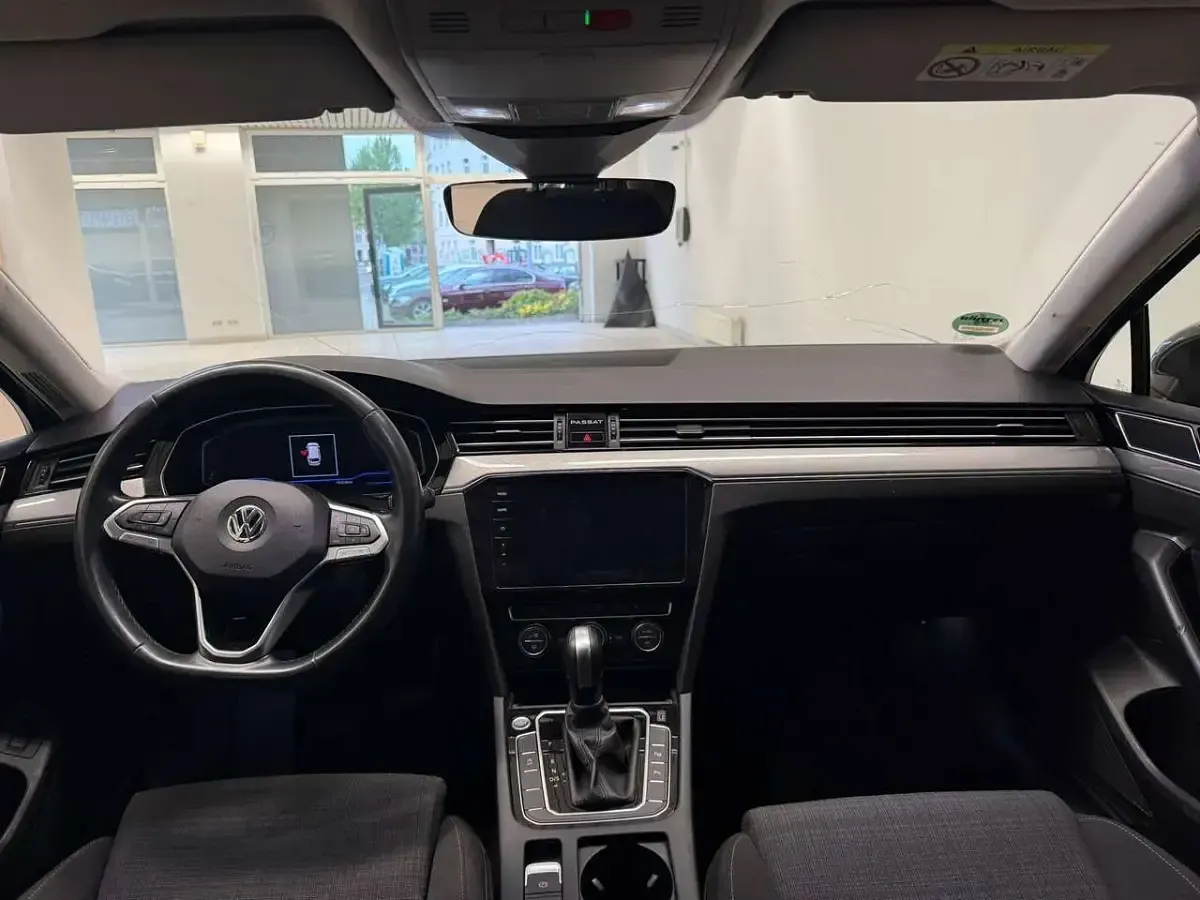 Gebraucht VW Passat Trendline 190 PS (139 kW) 2019 Schwarz Limousine