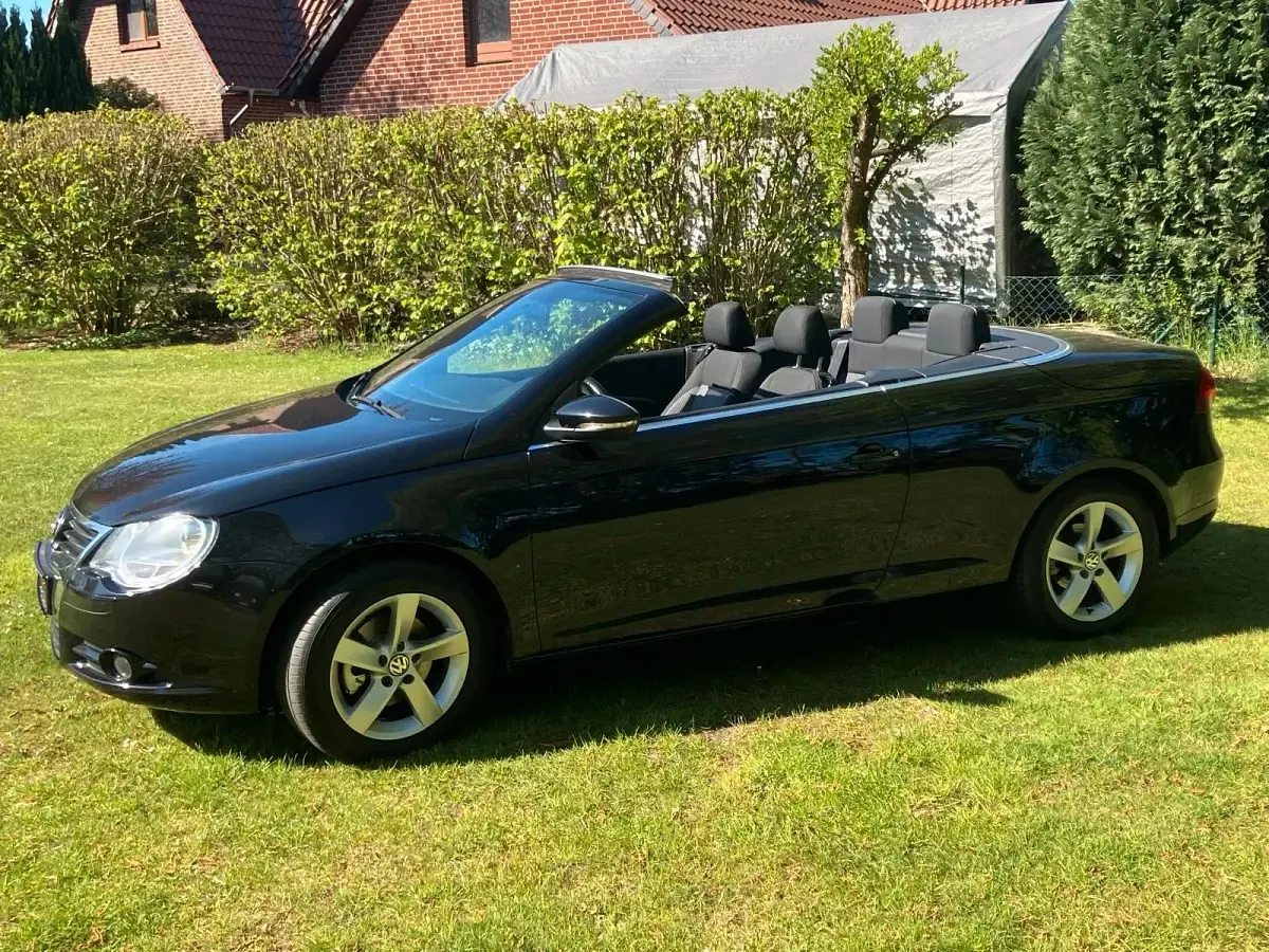 Gebraucht VW Eos 122 PS (89 kW) 2010 Schwarz Cabrio