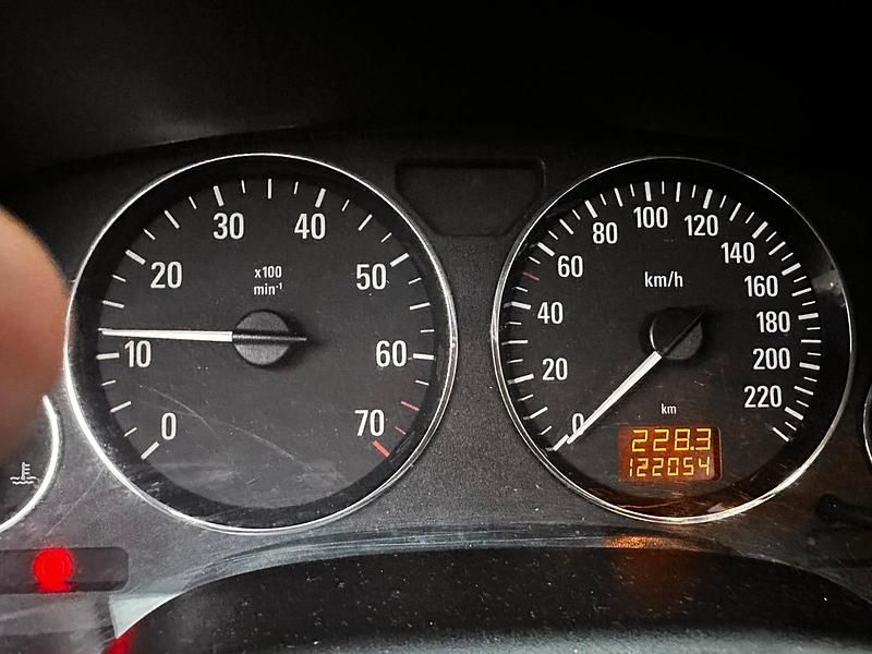 Gebraucht Opel Astra 90 PS (66 kW) 2004 Blau Kombi