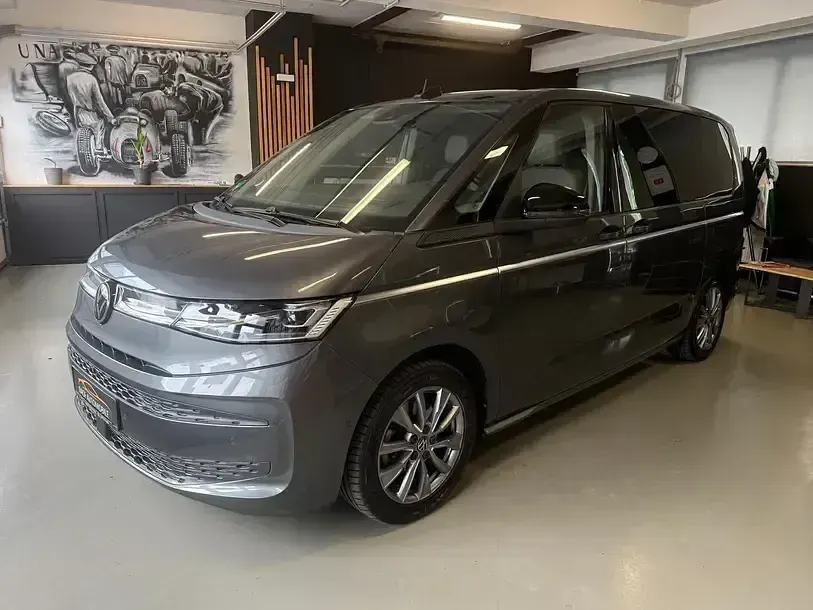 Gebraucht VW Multivan Style 218 PS (160 kW) 2021 Grau Van / Kleinbus