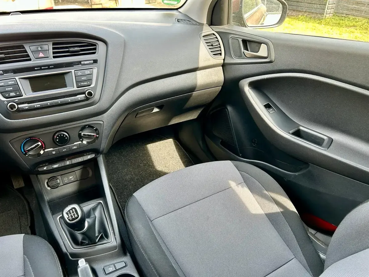 Gebraucht Hyundai i20 Active 86 PS (63 kW) 2017 Braun Kleinwagen