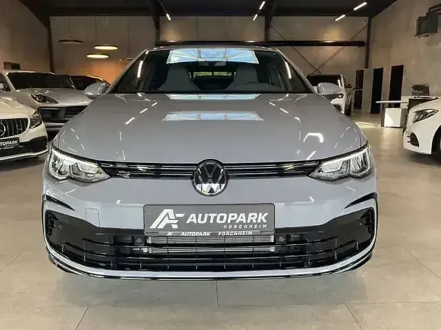 Gebraucht VW Golf VIII R-line 150 PS (110 kW) 2022 Grau Limousine