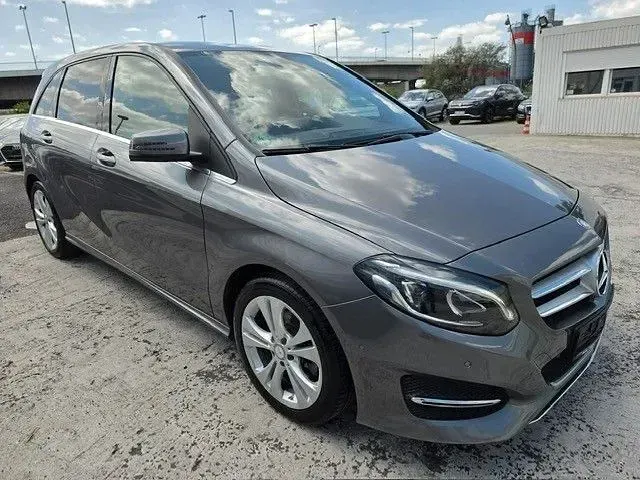 Gebraucht Mercedes B220 177 PS (130 kW) 2016 Grau Kleinwagen