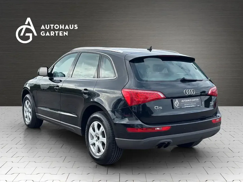 Używany Audi Q5 Design 215 KM (158 kW) 2012 Czarny SUV