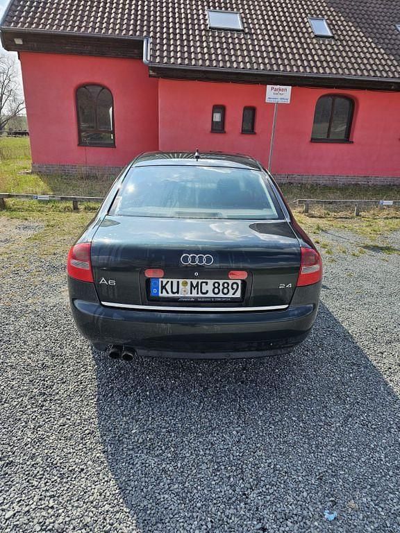 Używany Audi A6 170 KM (125 kW) 2003 Zielony Sedan/Limuzyna