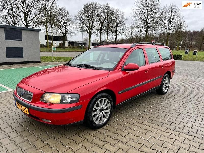 Rot Gebraucht 2000 Volvo V70 Comfort Kombi | 1.150 € (Superpreis) - Bild 1/4