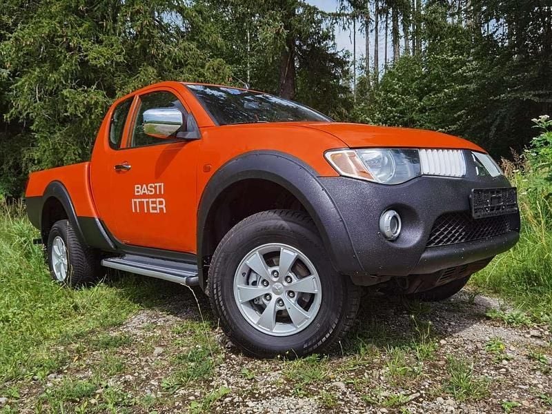 Orange Gebraucht 2008 Mitsubishi L200 Inform Abholung | 7.700 € (Guter Preis) - Bild 1/4