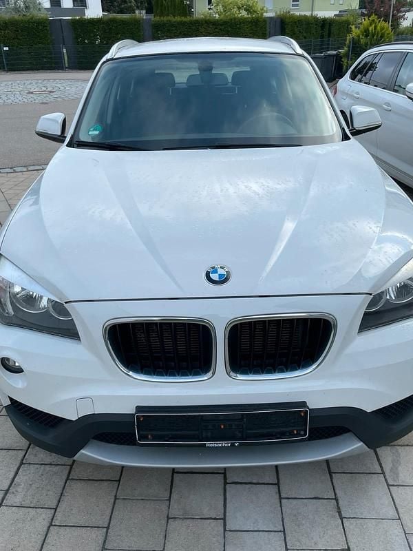 Weiß Gebraucht 2013 BMW X1 SUV | 5.000 € - Bild 1/4