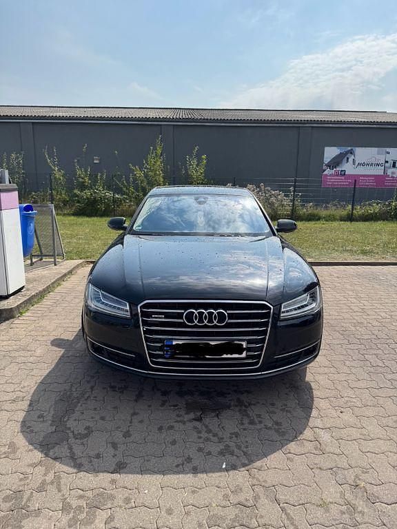 Schwarz Gebraucht 2014 Audi A8 Comfort Limousine | 22.000 € (Fairer Preis) - Bild 1/4