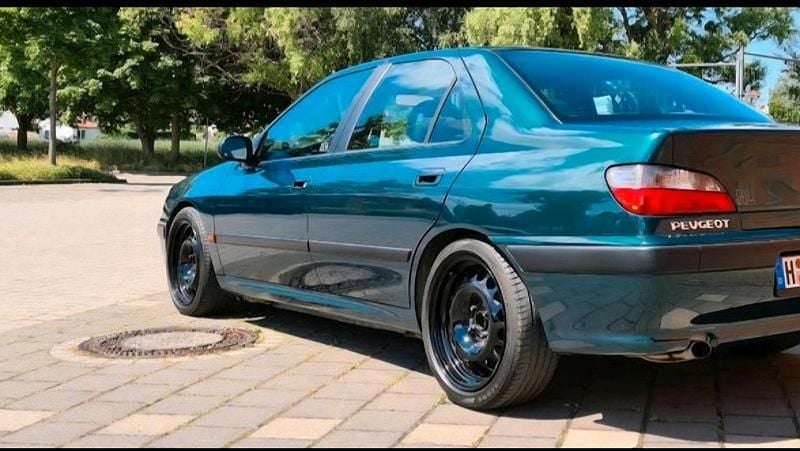 Grün Gebraucht 1997 Peugeot 406 Limousine | 2.000 € - Bild 1/4