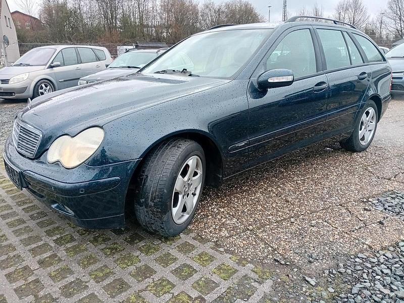 Gebraucht Mercedes C200 163 PS (119 kW) 2004 Blau Kombi