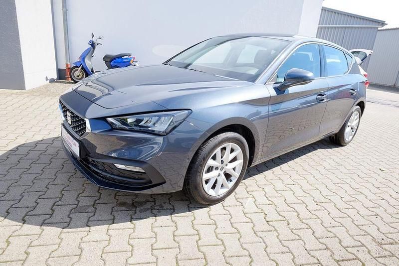 Gebraucht Seat Leon Style 110 PS (80 kW) 2024 Magnetic tech Limousine