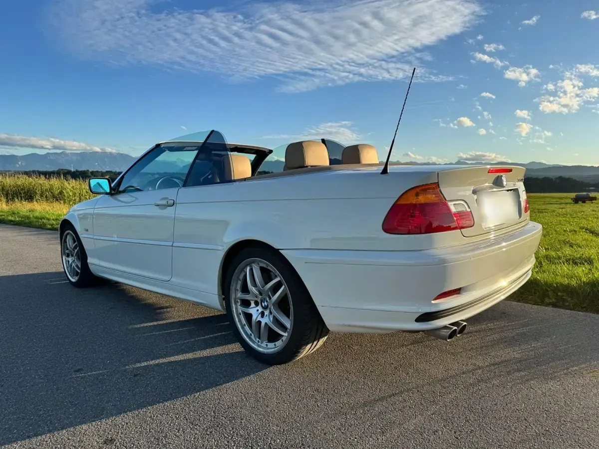 Gebraucht BMW 330 231 PS (169 kW) 2001 Weiß Cabrio