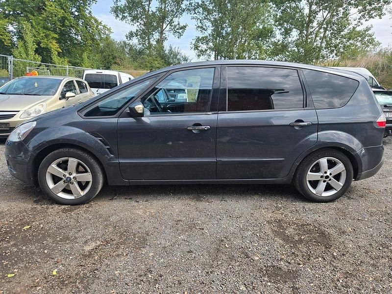 Second-hand Ford S-MAX S 175 CP (128 kW) 2008 Gri Monovolum