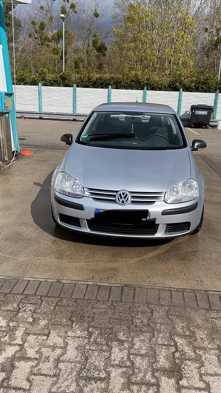 Gebraucht VW Golf V 80 PS (58 kW) 2008 Silber Kleinwagen